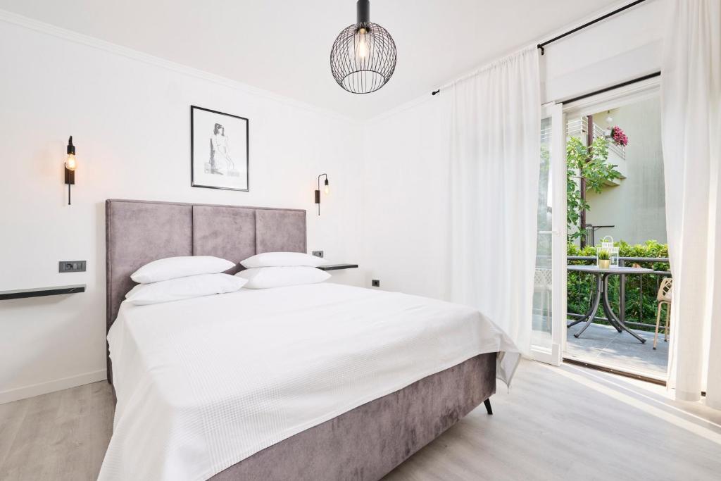 Royal Rei Suite