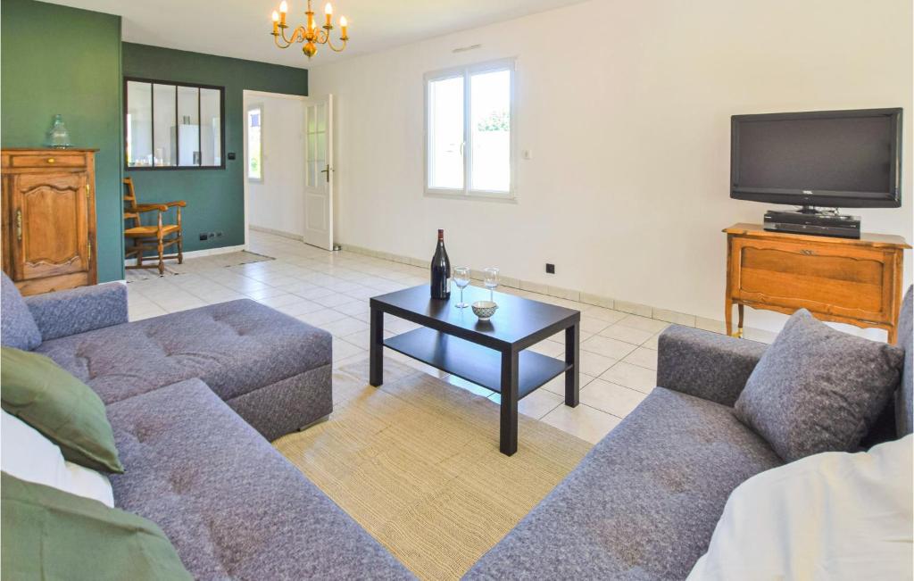 Nice Home In Sainte-mre-glise With Wifi And 3 Bedrooms photo 3