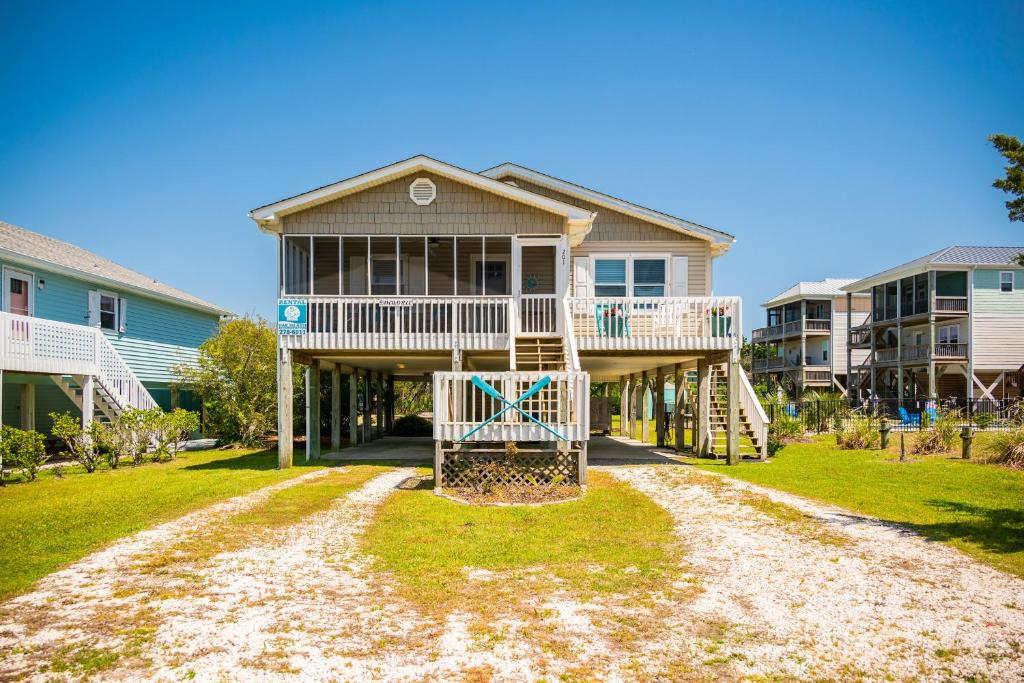 Yanchaville by Oak Island Accommodations image