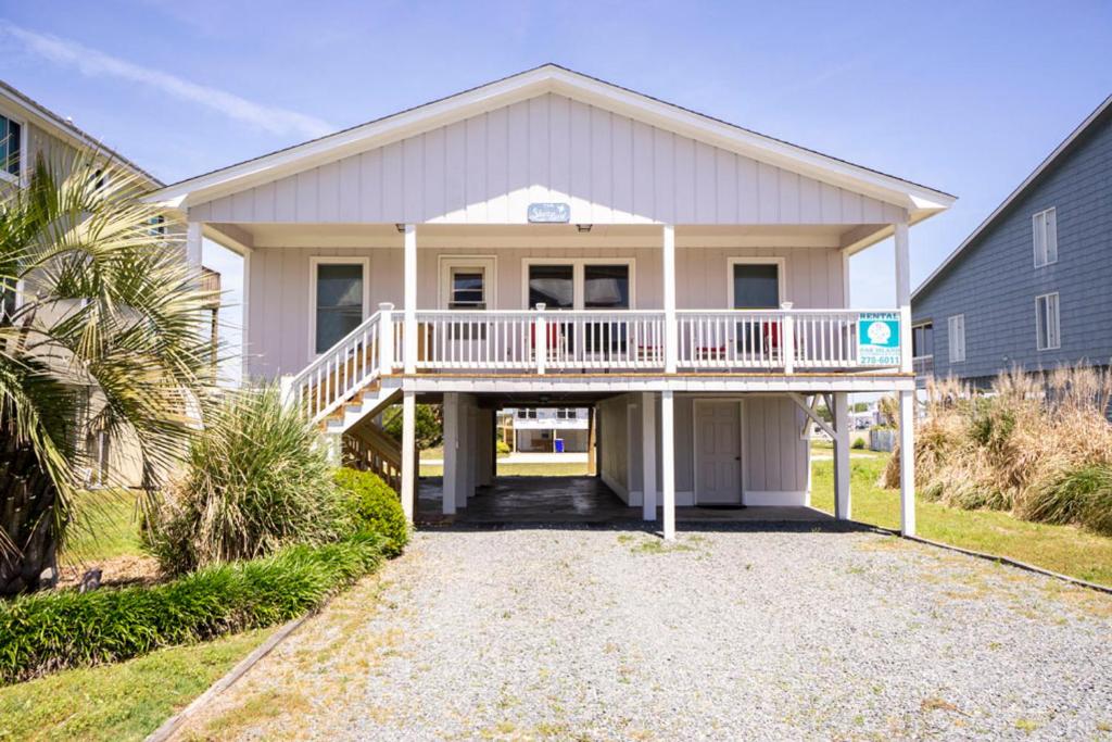 Shorebird by Oak Island Accommodations image