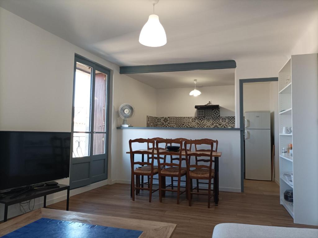 Plein centre, T3, 2ch, balcon et vue photo 2