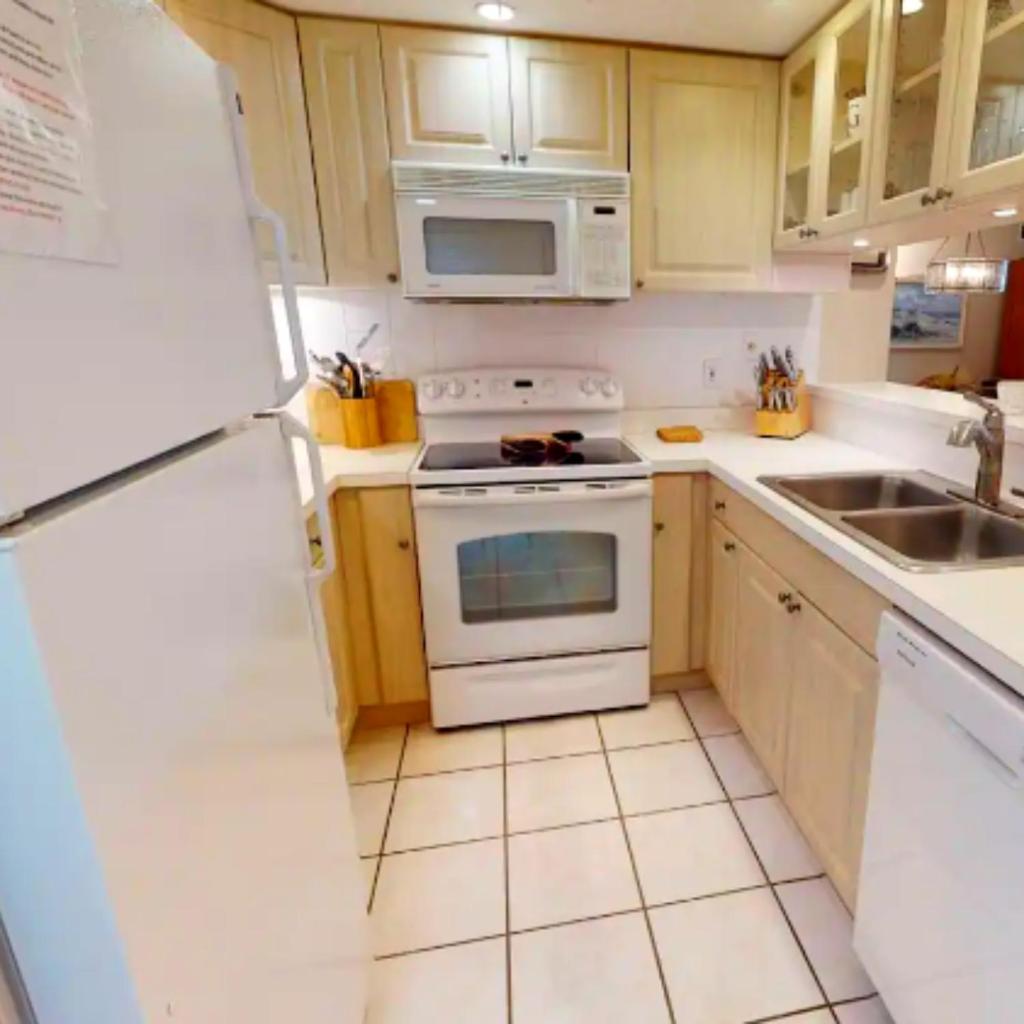 Sarasota Pool Apartment photo 2