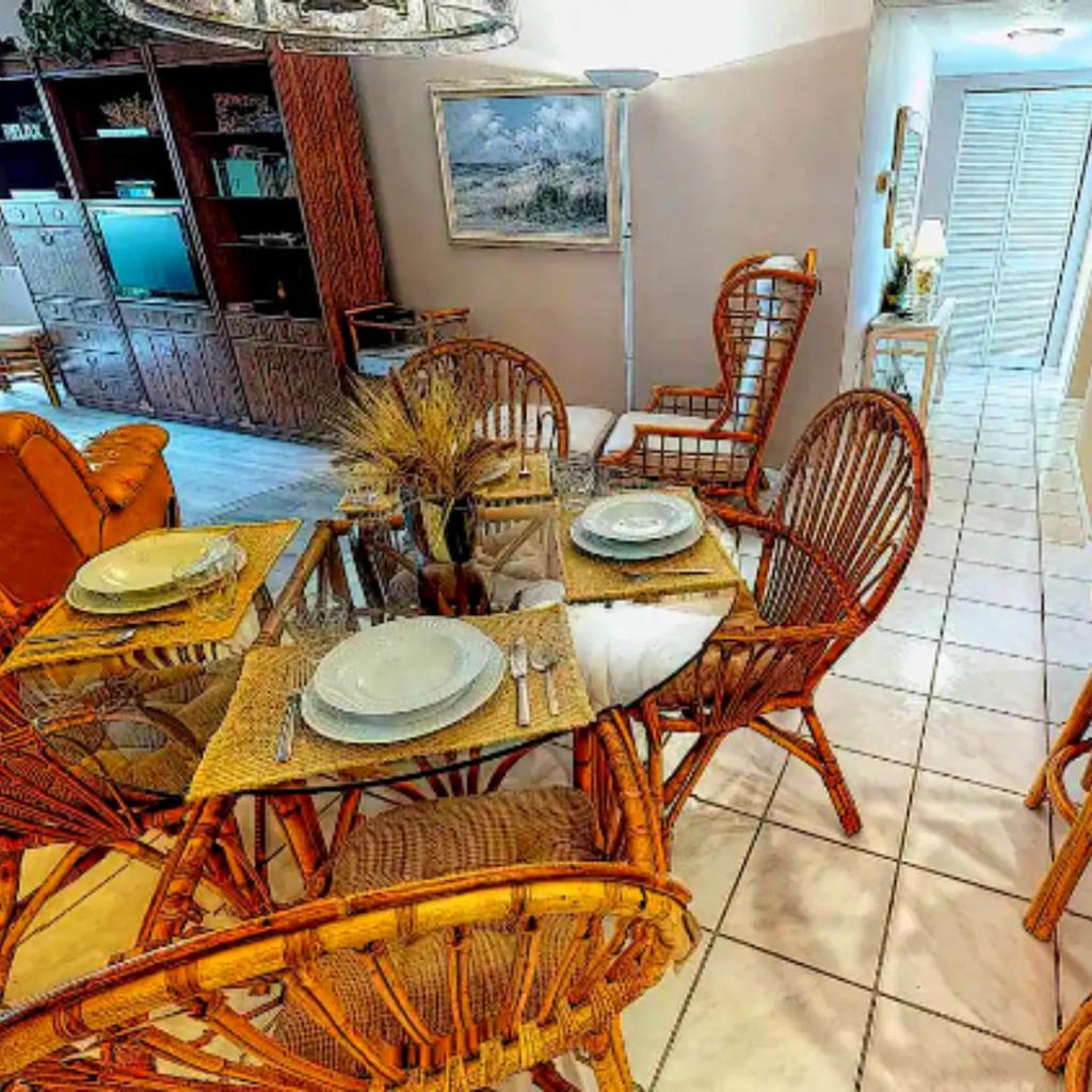 Sarasota Pool Apartment photo 3