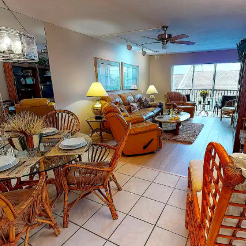 Sarasota Pool Apartment photo 4