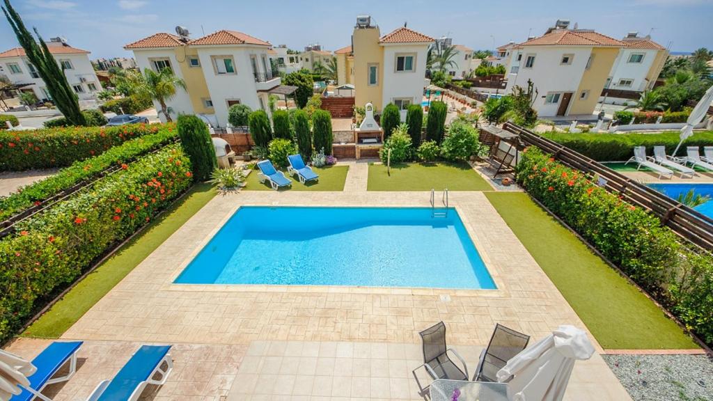 Ayia Napa Holiday Villa 036 photo 4