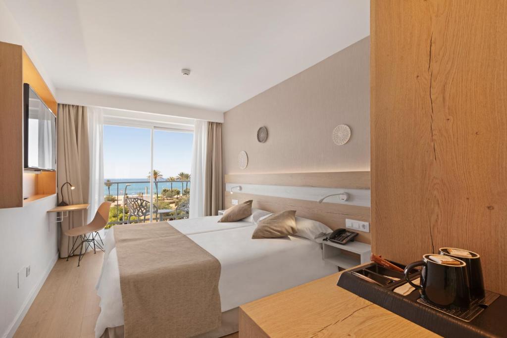 Hotel Sant Jordi photo 3