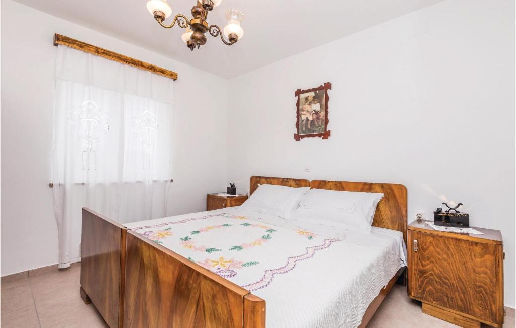 Beautiful Home In Viskovo With 2 Bedrooms, Wifi And Jacuzzi photo 3