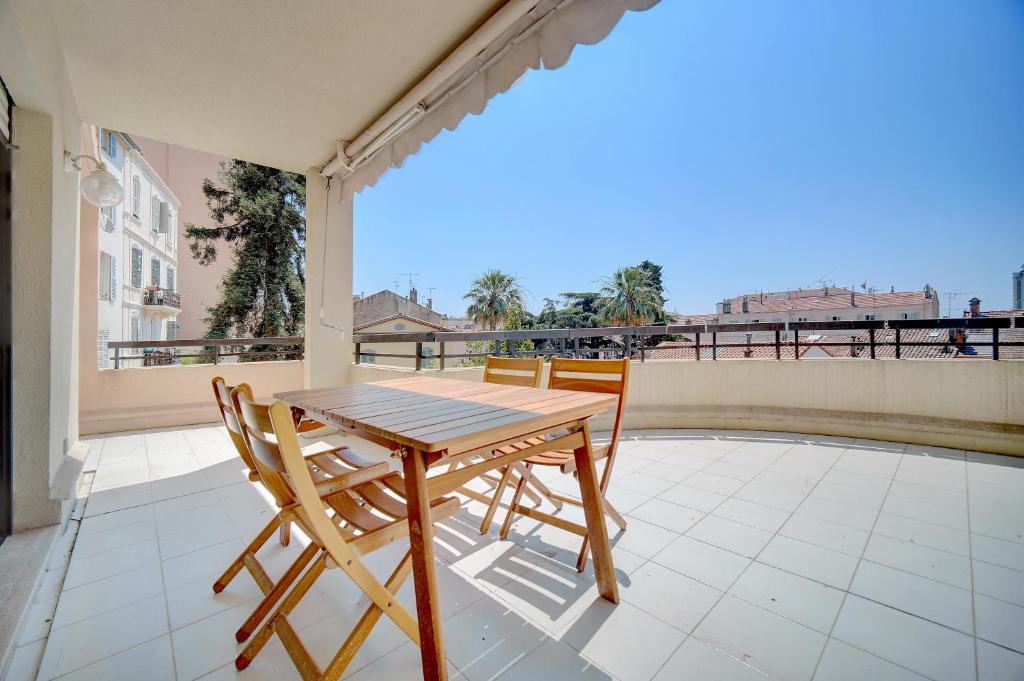 3 bedrooms Cannes Center south terrace photo 2