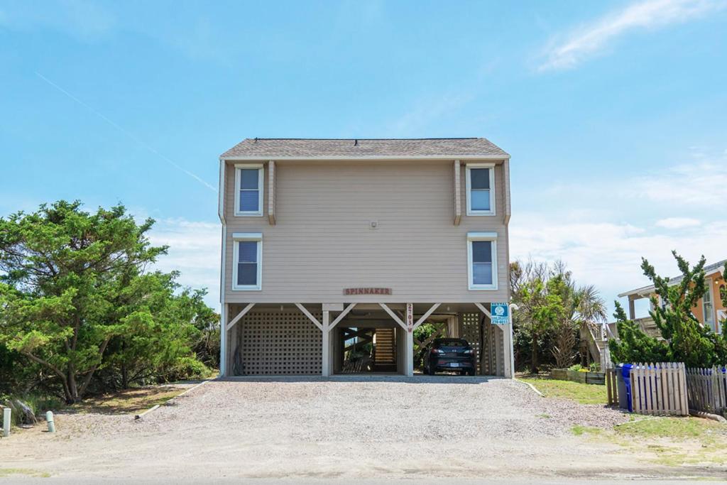 Spinnaker by Oak Island Accommodations image