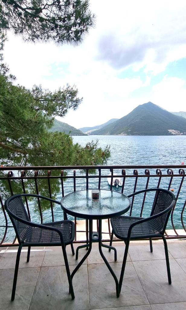 Amazing panoramic view of Perast. photo 2