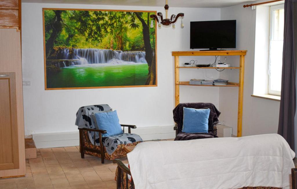 Maison de 3 chambres avec jardin clos et wifi a Channay sur Lathan photo 3