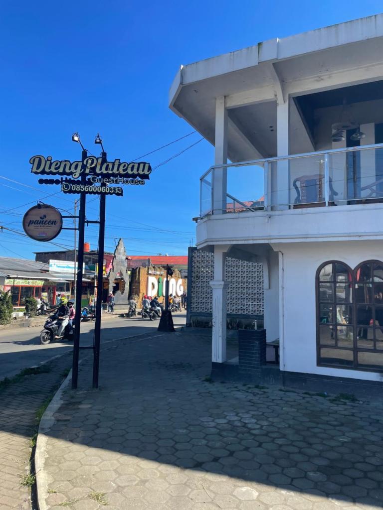 Dieng Plateau Guest House - Tap to explore photos