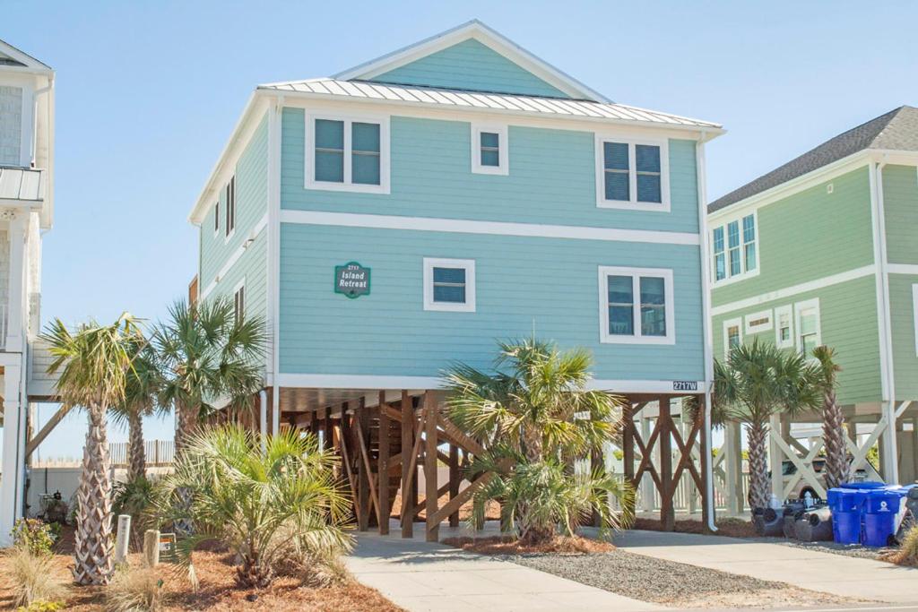 Island Retreat by Oak Island Accommodations image