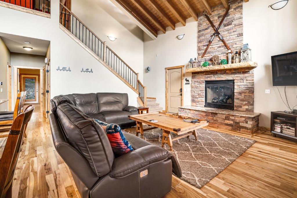 The Lodge at Prunes Place photo 2