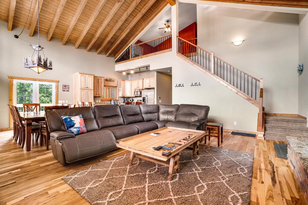 The Lodge at Prunes Place photo 3