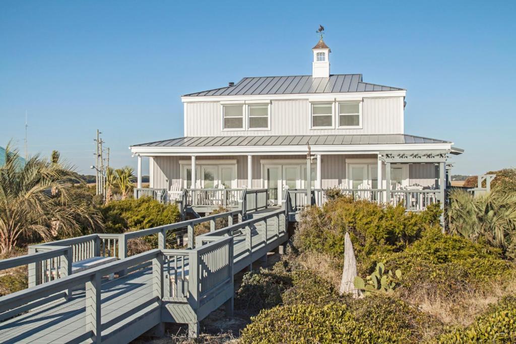 Fairwinds by Oak Island Accommodations image