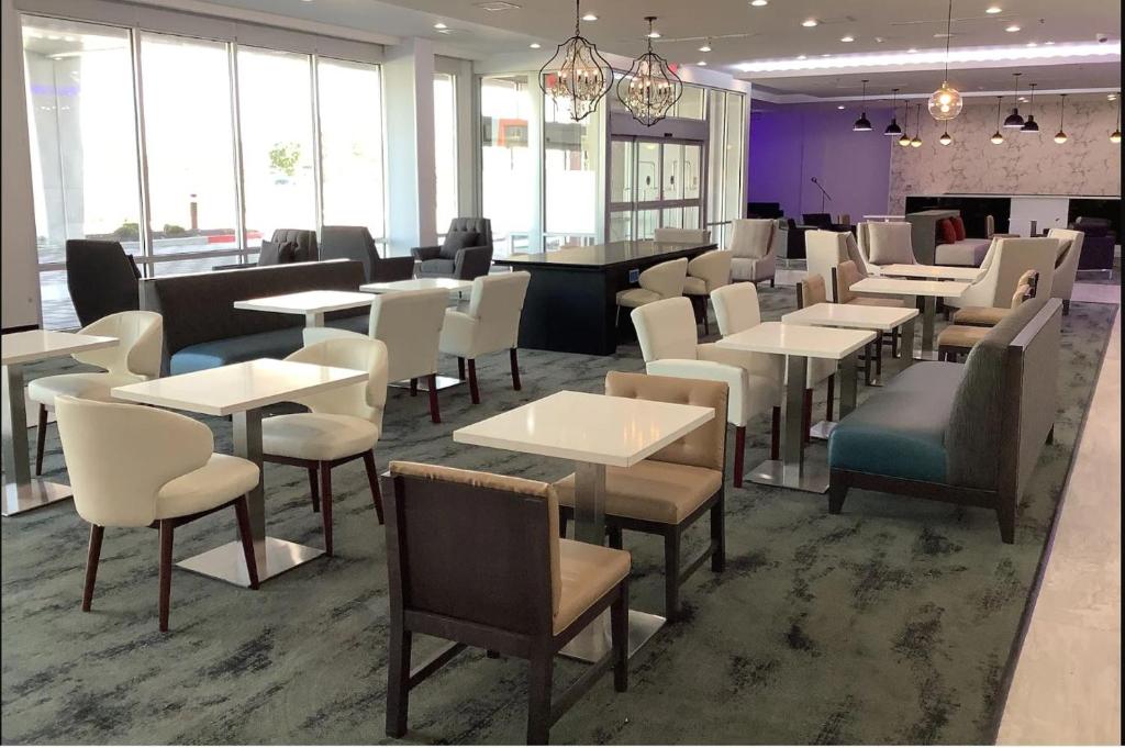 La Quinta Inn & Suites by Wyndham Corpus Christi Southeast photo 2