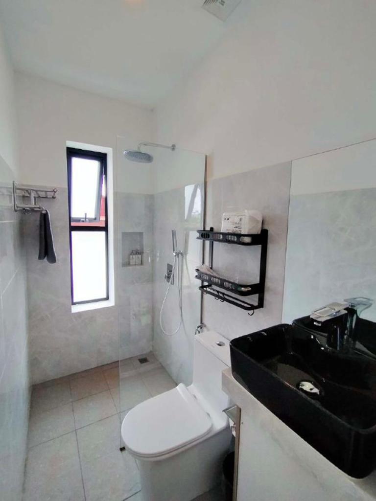 The Falcon Villa photo 2