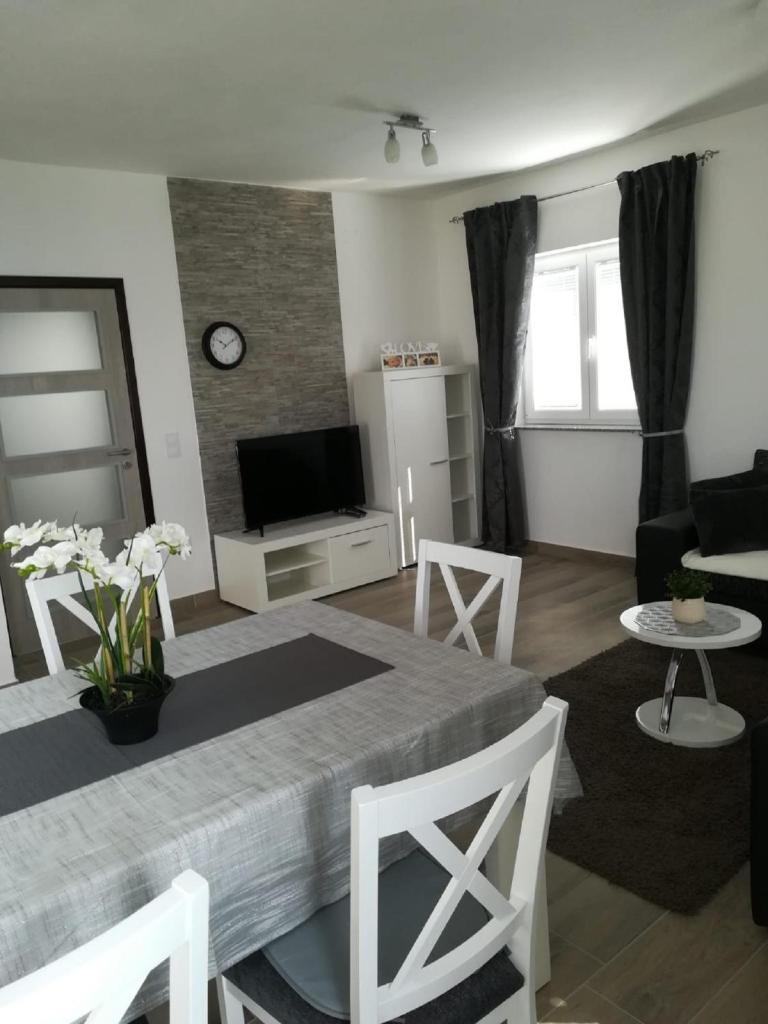 Apartment Villa Bijele Stijene photo 3