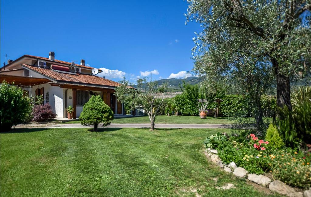 Awesome Home In Pietrasanta With 4 Bedrooms, Wifi And Outdoor Swimming Pool photo 1