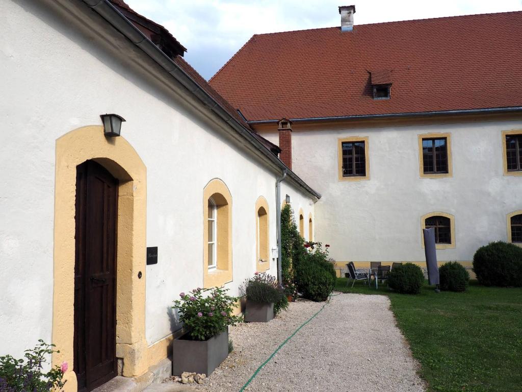 Schloss Ehrenfels photo 4