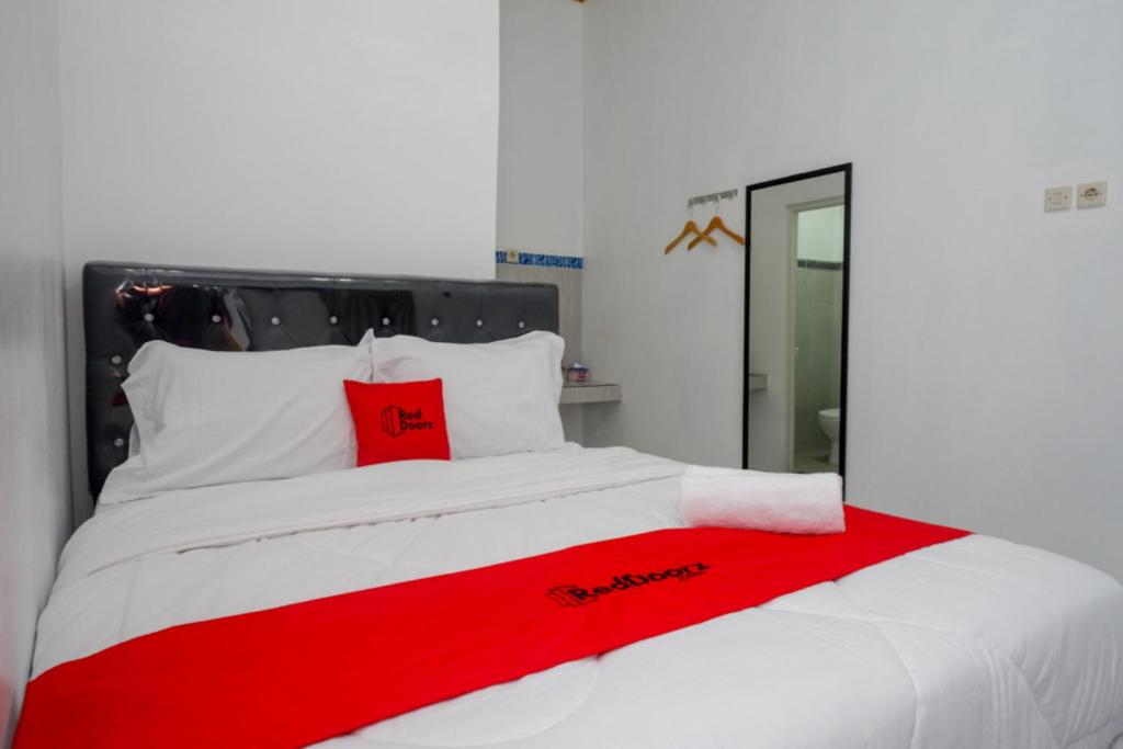 RedDoorz near Universitas Semarang 2 photo 1