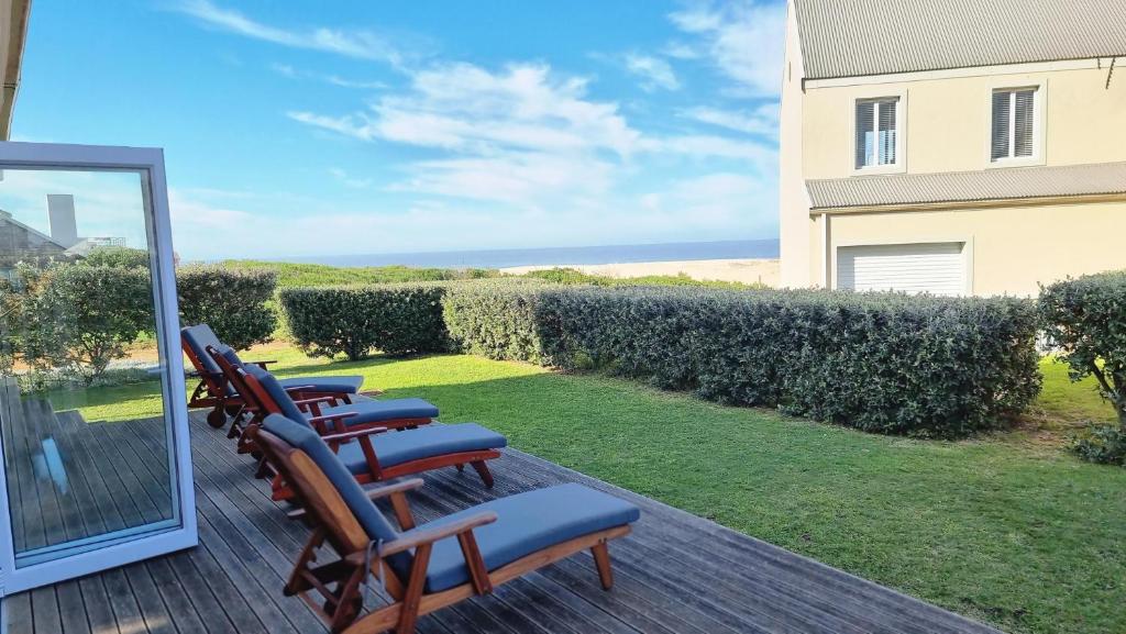 BEAUTIFUL COTTAGE FANTASTIC BEACH photo 3