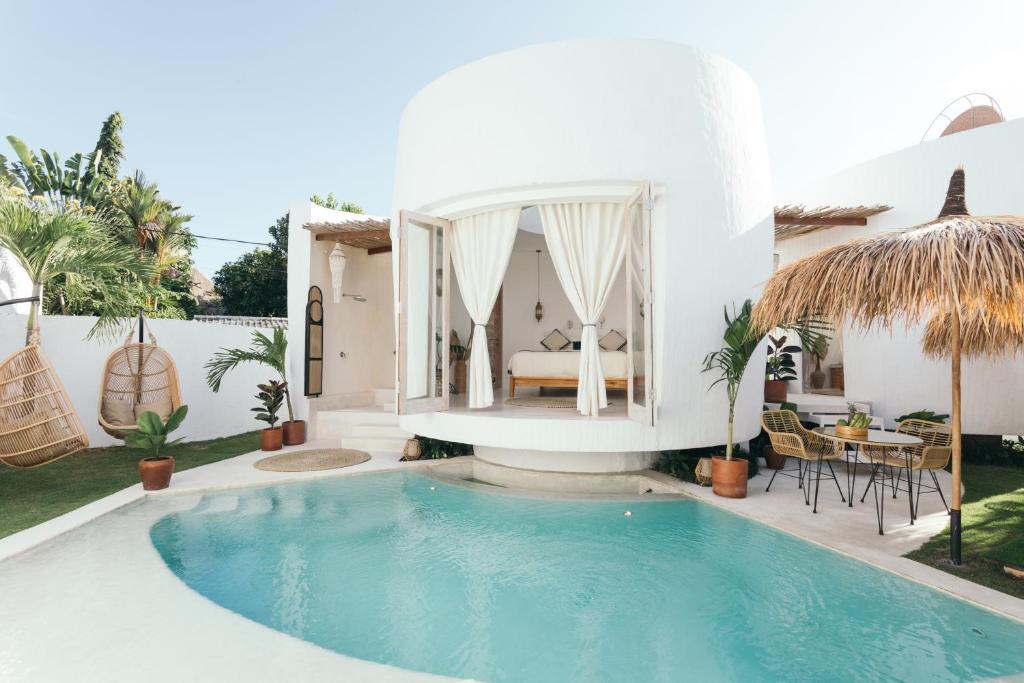 Makaii Tiny Villas with private pools