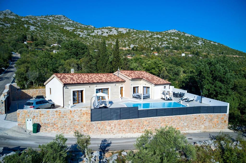 Villa Ivana 2 photo 1