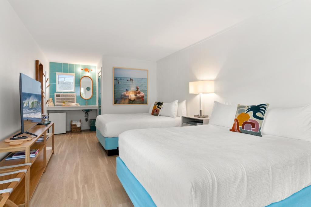 The Surf Shanty Motel image