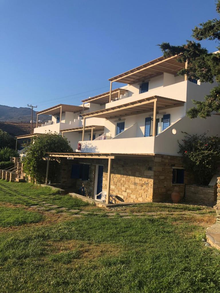 Meltemi Tinos photo 3