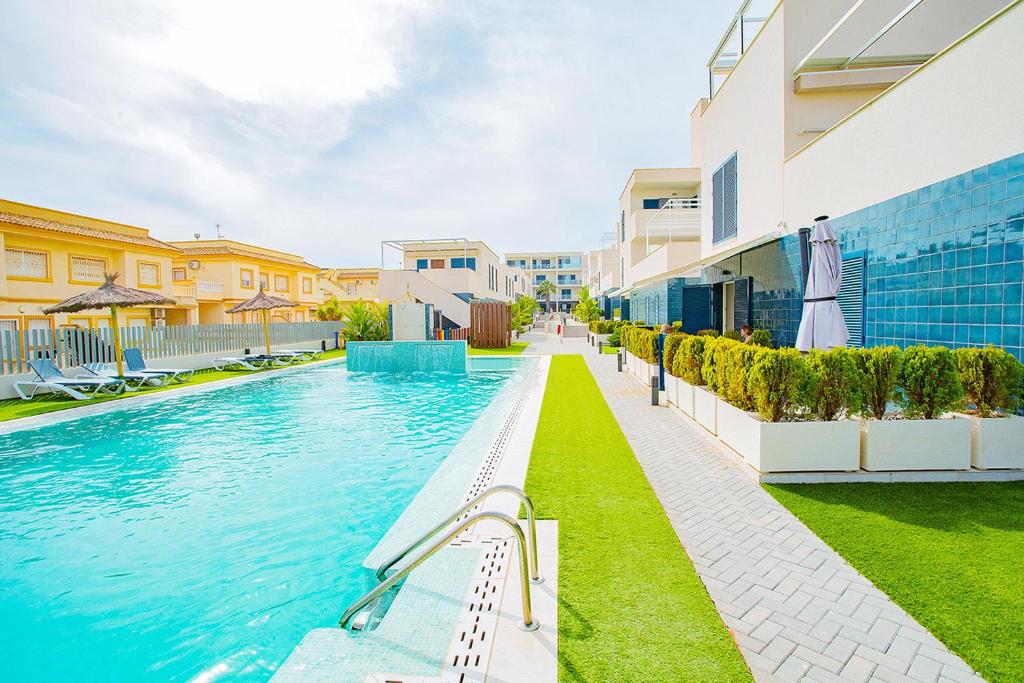 210 New Mar Pool - Alicante Holiday photo 3