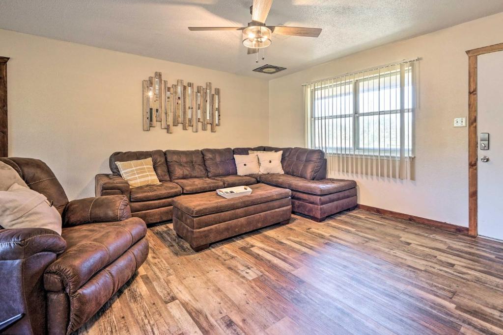 Broken Bow Vacation Rental with Private Hot Tub! photo 4