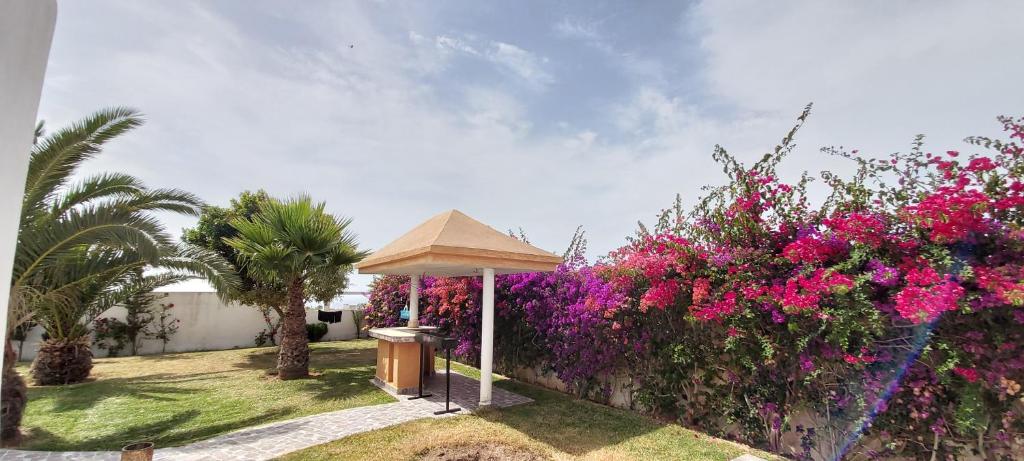 Villa CLIMATISEE avec piscine privée, ras el ma photo 3