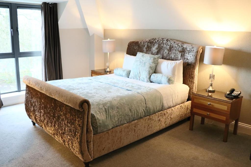 Raheen Woods Hotel photo 3