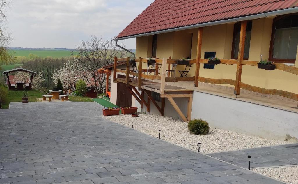 Hópihe Vendégházak és Wellness Bakonynána photo 1