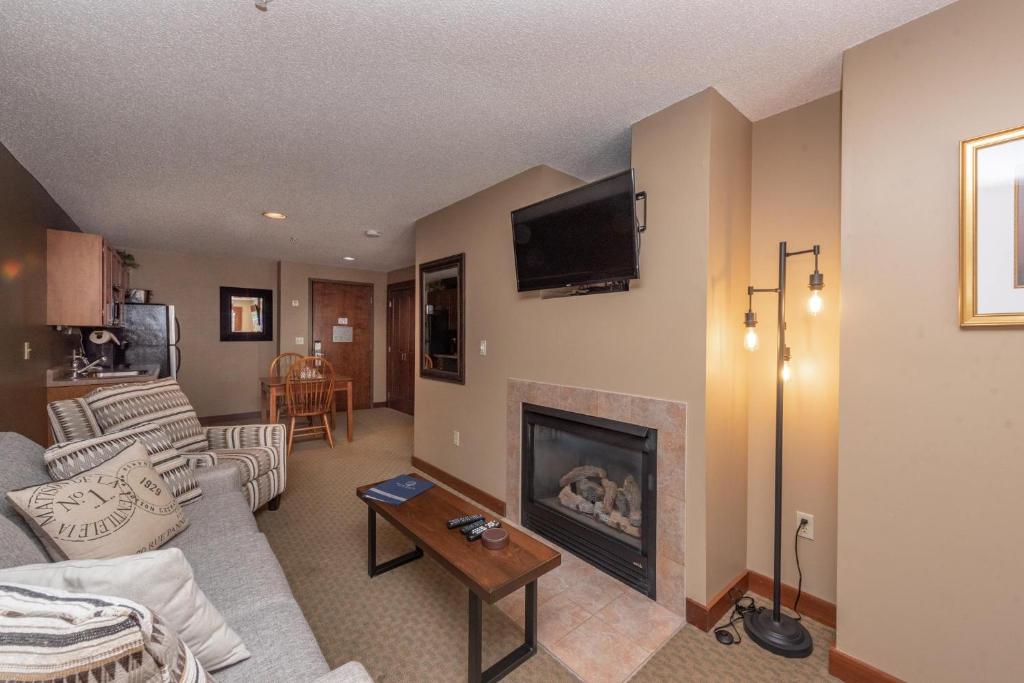 A114 One Bedroom Standard View image