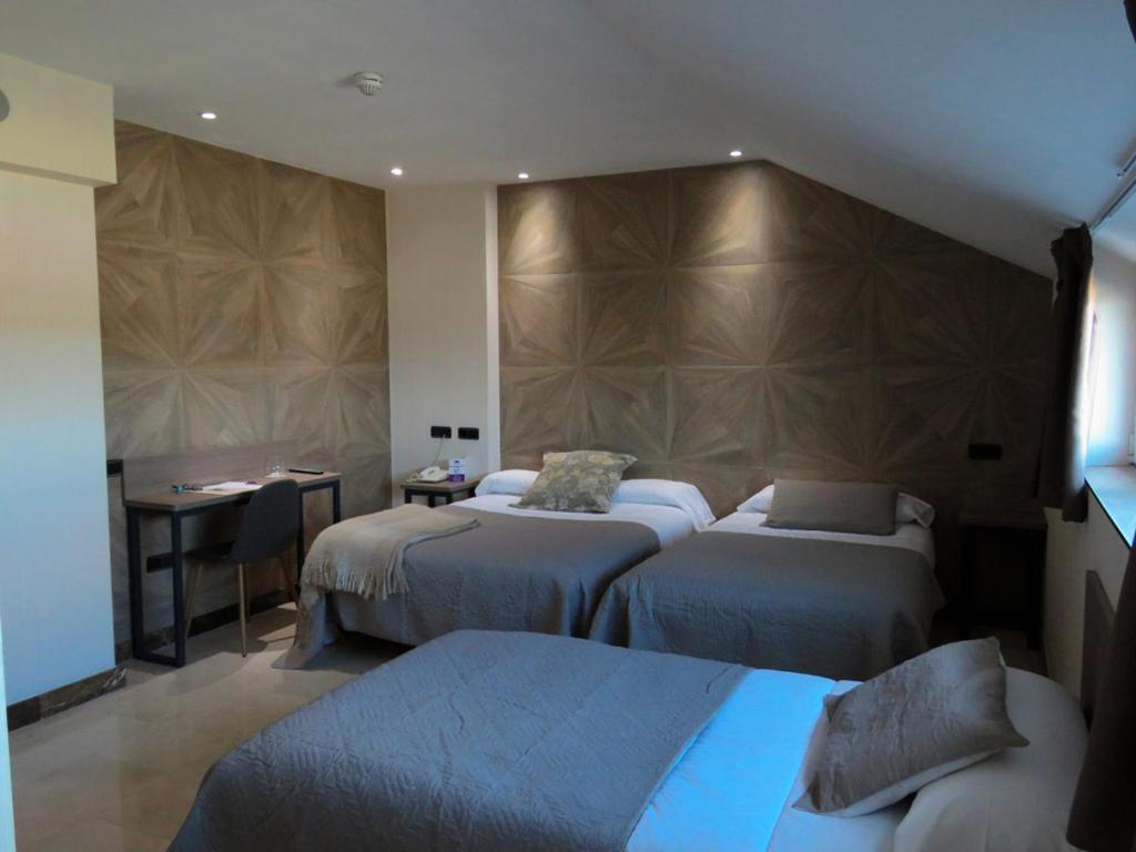 Hotel Ciudad de Fuenlabrada Room Type - Family Room