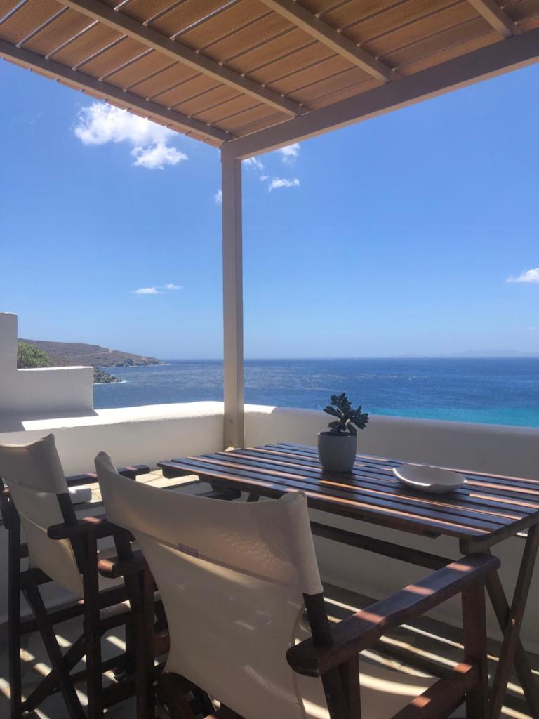Meltemi Tinos photo 1
