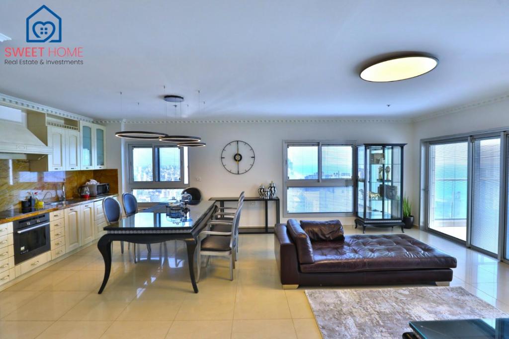 Sea view family relax apartment photo 2