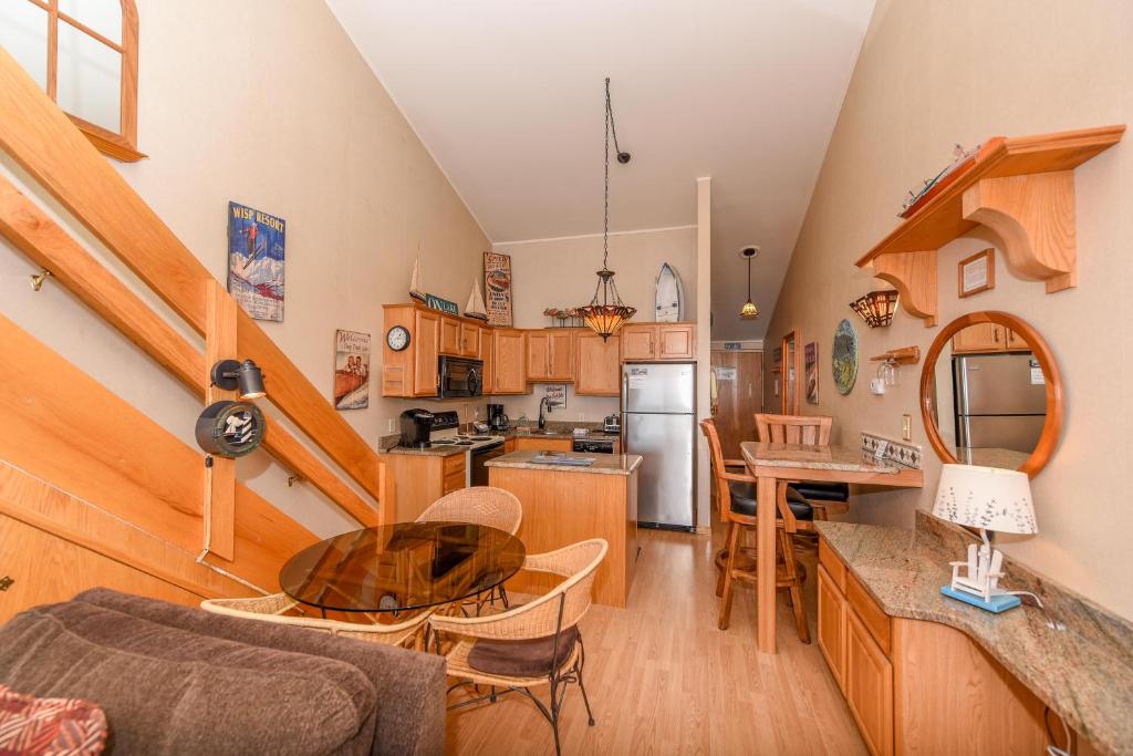 706H Studio Loft One Bath photo 2