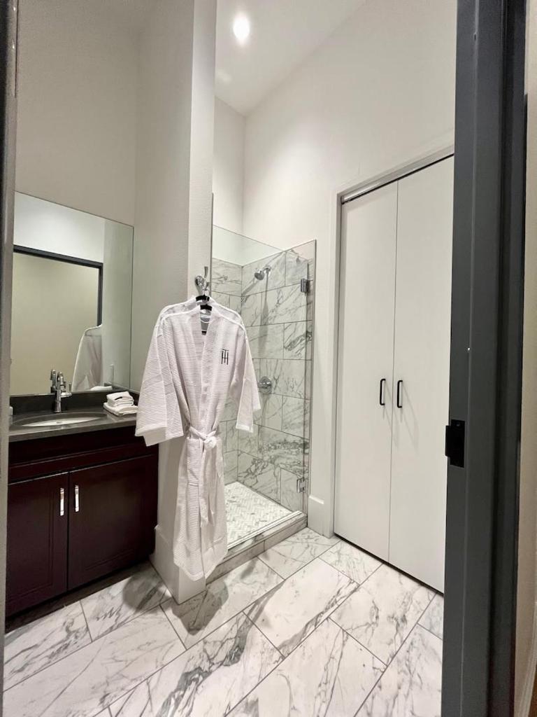 The Thomas Hotel - Garden Suite 2-Bedroom - 01 photo 4