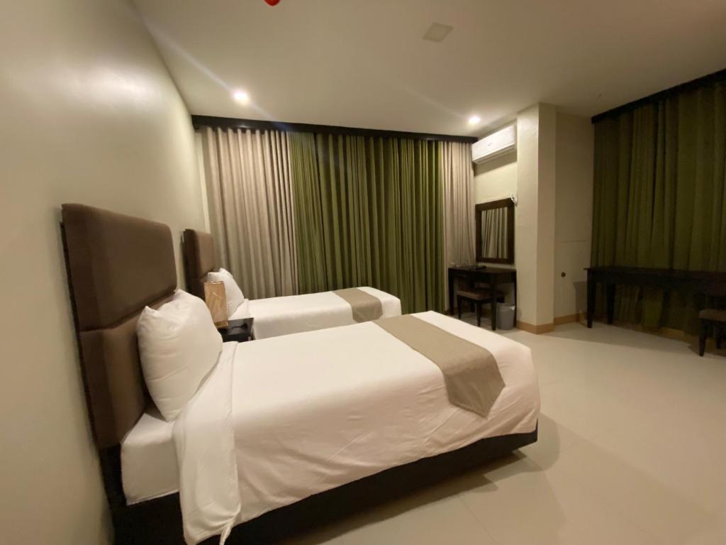 Eight Breeze Room Type - Deluxe Twin Room