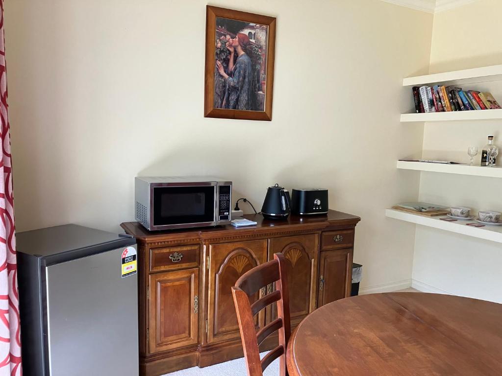 James Court Suite photo 4