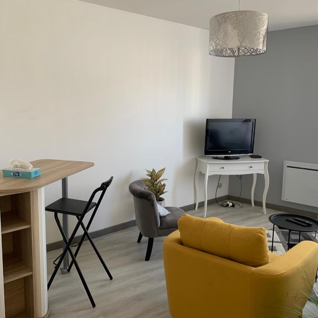 Le Mans Appartement emplacement Idéal Gare Circuit des 24 h - Tap to explore photos