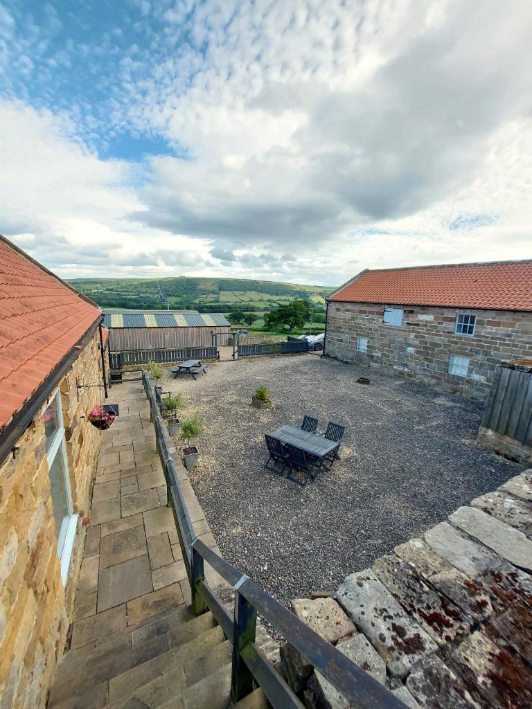 Luddie's Country Cottages - Rose Cottage photo 2