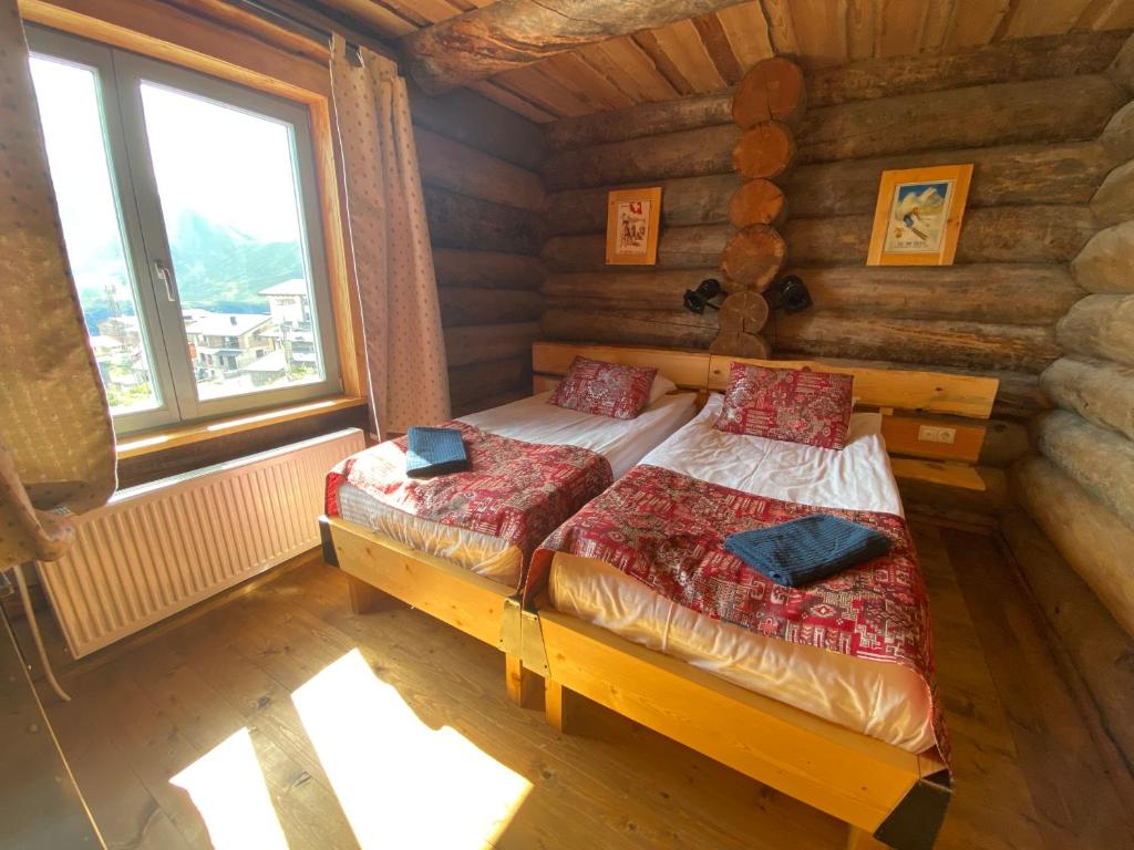 Mountain Cricket Chalets and Apartments Gudauri photo 3