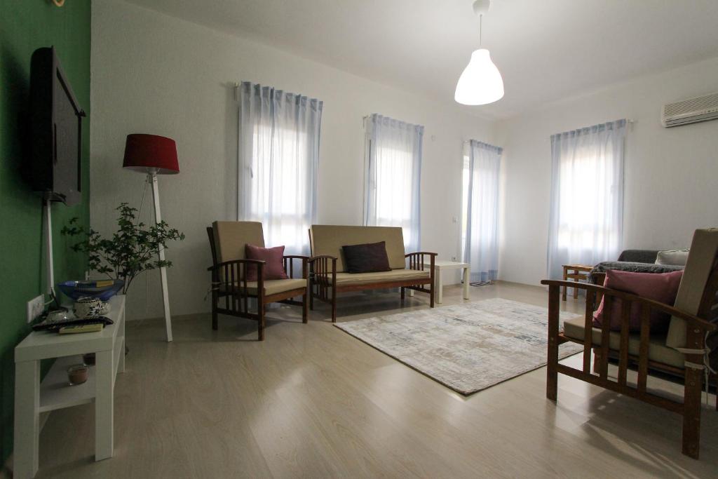 Çukurbağ'da orman manzaralı mükemmel daire photo 2