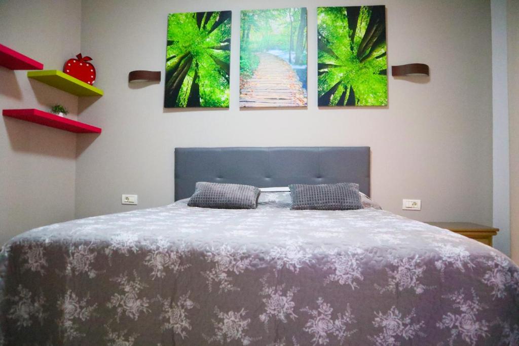 HAPPY ROOM - Tap to explore photos