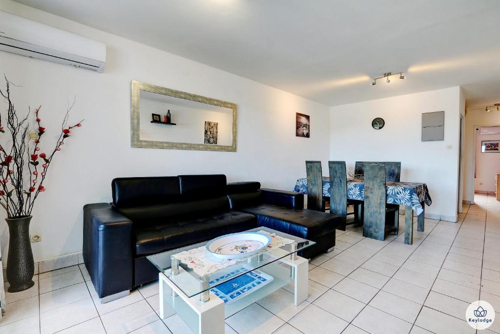Aigrettes 32 - T2 - 49m2 - Centre-ville - Saint Gilles Les Bains photo 3